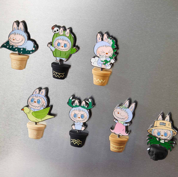 THE MONSTERS FALL IN WILD SERIES-Badge Blind Box